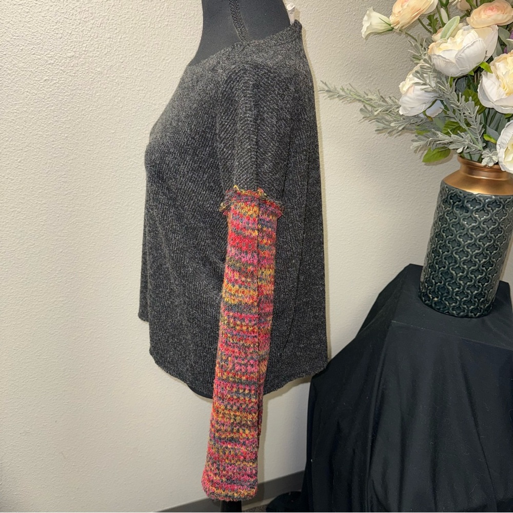 Blu Pepper Gray Knit Sweater Colorblock Multicolor Sleeves Boho M - Picture 2 of 7